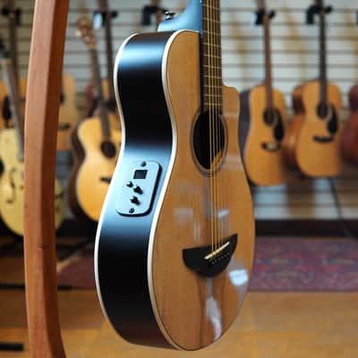 Yamaha APXT2EW 3/4-size Exotic Wood Thinline Cutaway Acoustic-electric Guitar Natural w/Gig Bag image 2