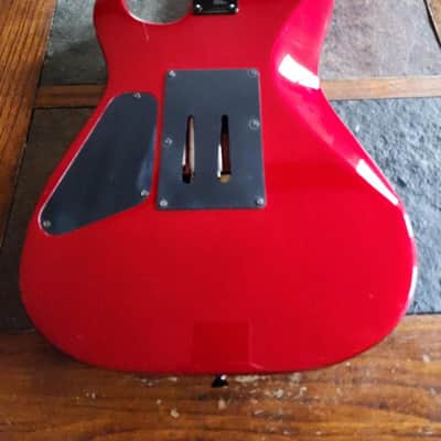 Squier Showmaster Jason Ellis 20th Anniversary strat reverse 2004 - red image 3