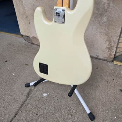 Fender Player Plus Jazz Bass with Maple Fretboard 2021 - Present - Olympic Pearl image 9