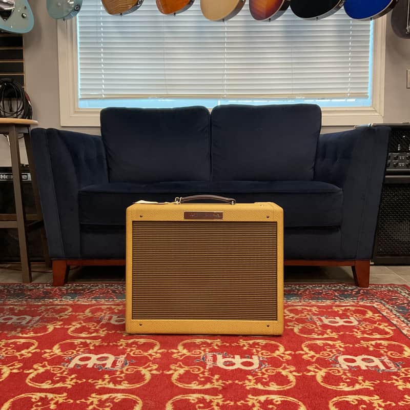 Victoria Chicago-lux 14W Tweed Combo image 1