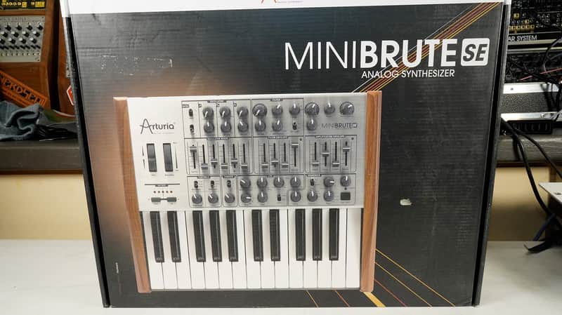 Arturia MiniBrute SE 25-Key Synthesizer