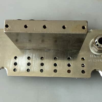 FLOYD ROSE® MADE IN GERMANY 80's KRAMER CHROME "NFT" TREMOLO WITH MOUNTING HARDWARE imagen 4