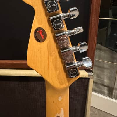 Fender 50th Anniversary Stratocaster 1995 - Lake Placid Blue image 10