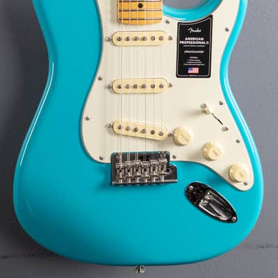 Fender American Professional II Stratocaster – Miami Blue w/Maple image 7