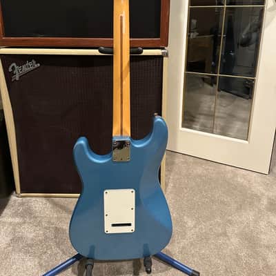 Fender 50th Anniversary Stratocaster 1995 - Lake Placid Blue image 9