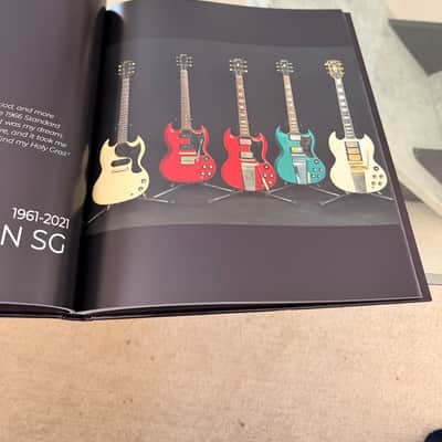 The Gibson sg book image 3