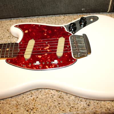 Fender Duo Sonic II 1964 Brazilian Rosewood Pre CBS Olympic White Original Fender hard case image 10