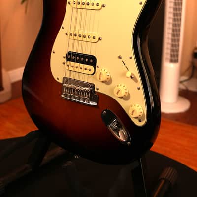 2018 Fender American Professional Stratocaster HSS Shawbucker – 3-Tone Sunburst w/ Hardshell Case image 6