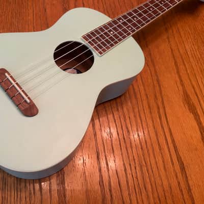 Fender California Coast Series Avalon Tenor Ukulele 2022 - Present - Surf Green image 9