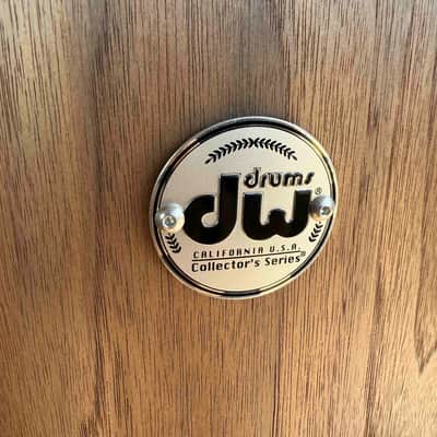 DW Collector's Pure Walnut 16x16 Floor Tom in Satin Candy Black Burst over Natural Satin with Black Nickel Hardware image 2