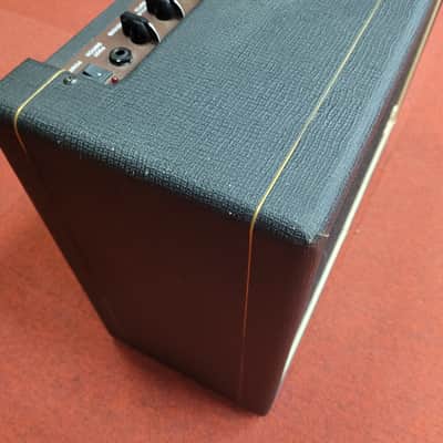 Vox Cambridge 30 Reverb Model V9310 2-Channel 30-Watt 1x10" Hybrid Guitar Combo 1999 - 2001 - Black image 5