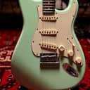Fender American Ultra Luxe Vintage '60s Stratocaster with Rosewood Fretboard 2025 - Present Surf Green
