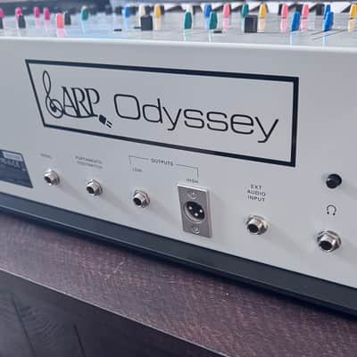 Korg ARP Odyssey FS Rev1 37-Key Duophonic Analog Synthesizer 2017 - Present - White/Black w/ Korg/ARP SQ-1 image 4