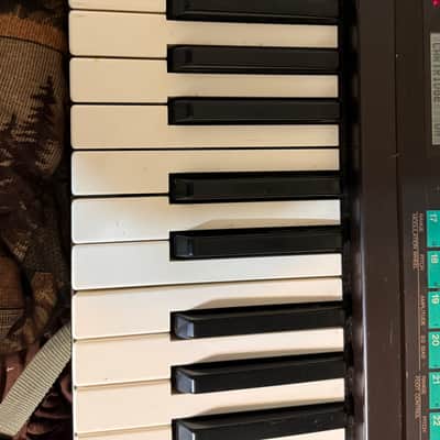 Yamaha DX7 digital fm synthesizer image 10