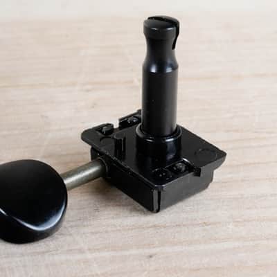 Tokai Deluxe Machine Head Black Middle Strings (A,D,G,B) Treble Side Tuner for Stratocaster, Telecaster, GoldStar Sound, Silver Star, Tuners Springy Sounds, ect image 2