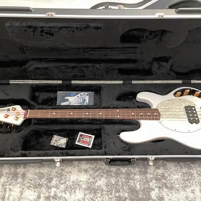 Music Man Stingray Classic Limited Edition Gilded White 2012 | Reverb