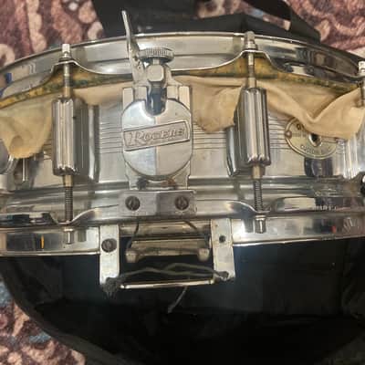 Rogers "7-Line" Dyna-Sonic 5x14" Brass Snare Drum with "Beavertail" Lugs 1963 - 1967 - Chrome image 2