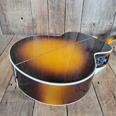 Gibson J-200 1992 - Sunburst image 15