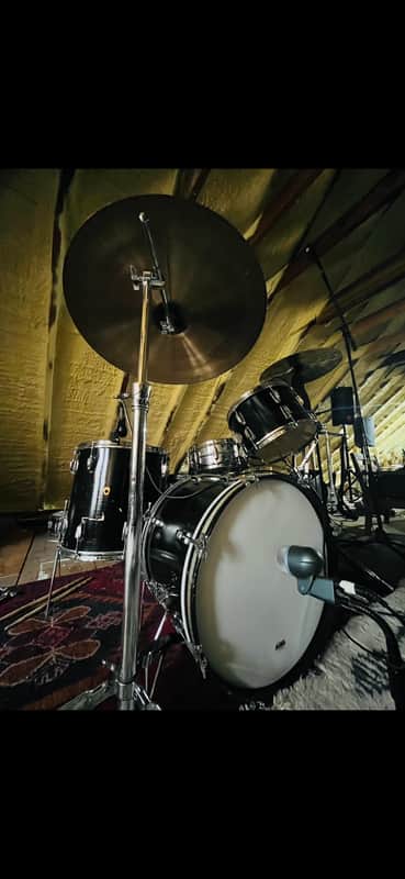 Ludwig Pre serial 60’s - Black lacquer image 1