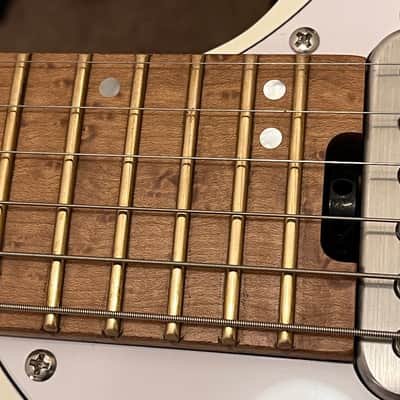 Ibanez ICHI10-VWM Ichika Nito Signature Quest 2021 - Vintage White Matte image 10