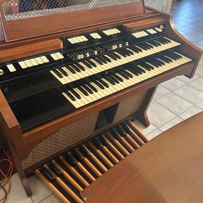 Hammond Organ, with Premium Internal Speakers & Bench image 15