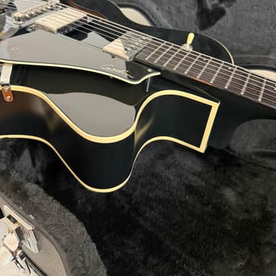 Godin 5th Avenue Uptown GT 2011 Black w/ Gator Hardshell Case image 10