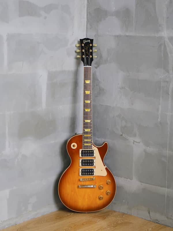 Gibson Les Paul Classic 3 Humbuckers image 1
