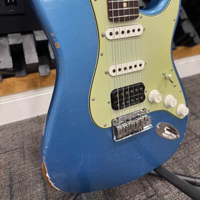 Fender 2025 Fender Custom Shop W25 Custom Deluxe Stratocaster Relic S1 HSS 2025 - Aged Lake Placid Blue image 4