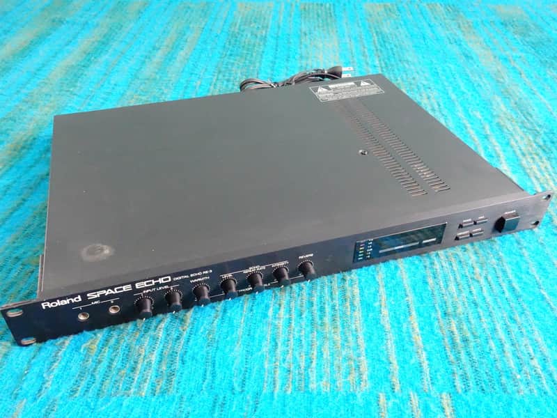 Roland DC-20 Analog Echo | Reverb Canada