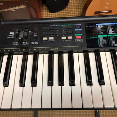Realistic Concertmate-670 Vintage 49-Key Keyboard Piano image 3