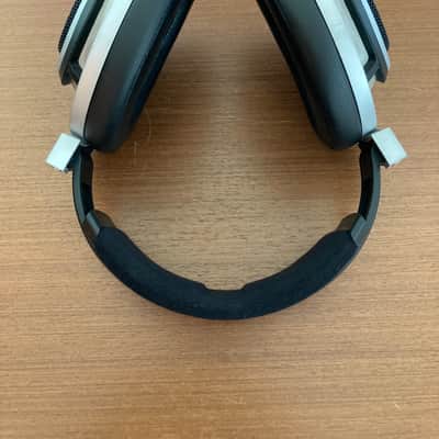 Sennheiser HD 800 Headphones image 8
