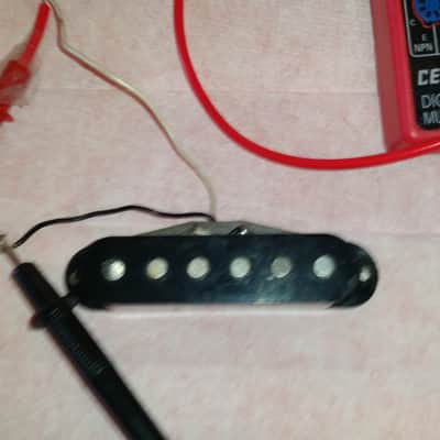 FENDER STRATOCASTER PICKUP 1979 Grey Bottom, meter reads 5.71 image 2