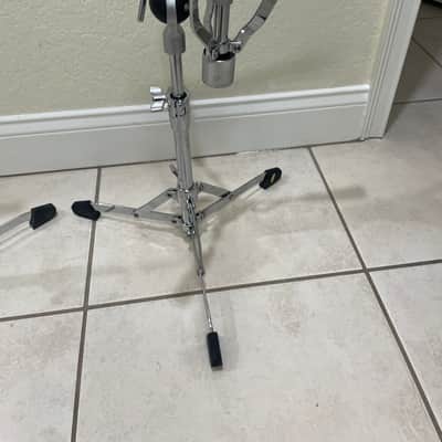 Gibraltar 8713UA 8000 Series Flat Base Tom / Snare Stand with Ultra Adjust Basket - Chrome image 2