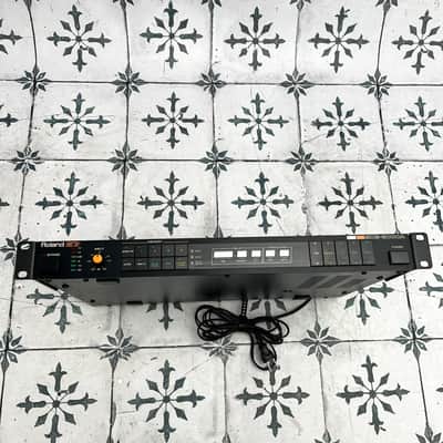Roland SDE-3000 Digital Delay