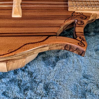 Raysrootworks 10 string shell back tenor ukulele. image 8