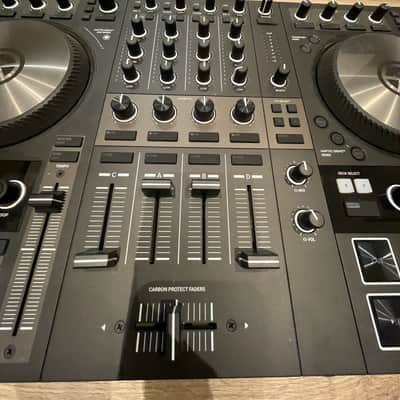 Native Instruments Traktor Kontrol S4 MK3 2018 - Black with Flight Case + LG Gram Laptop 17” (with traktor software installed) image 7