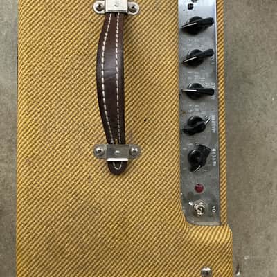 Fender Blues Junior Lacquered Tweed 15-Watt 1x12" Guitar Combo 2016 - Present - Lacquered Tweed image 3