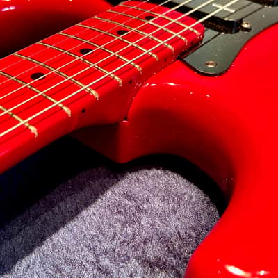 1986 DiMarzio Stratocaster - " Guitar for The Practicing Musician " Cover girl - ULTRA RARE image 12