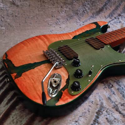 GB Liuteria Traditional Strato orange maple and green resin image 6