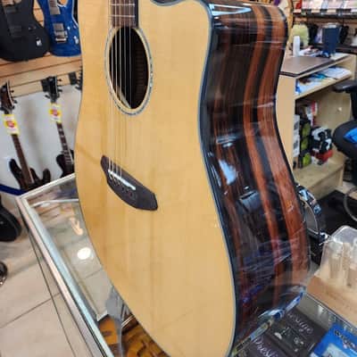 Breedlove Pursuit Dreadnought Ebony Cutaway Acoustic/Electric Guitar 2016 - Gloss Natural image 3