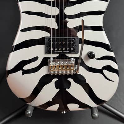 Charvel Super-Stock San Dimas Style 1 H 2PT M Electric Guitar Silver Bengal w/ Gig Bag image 2