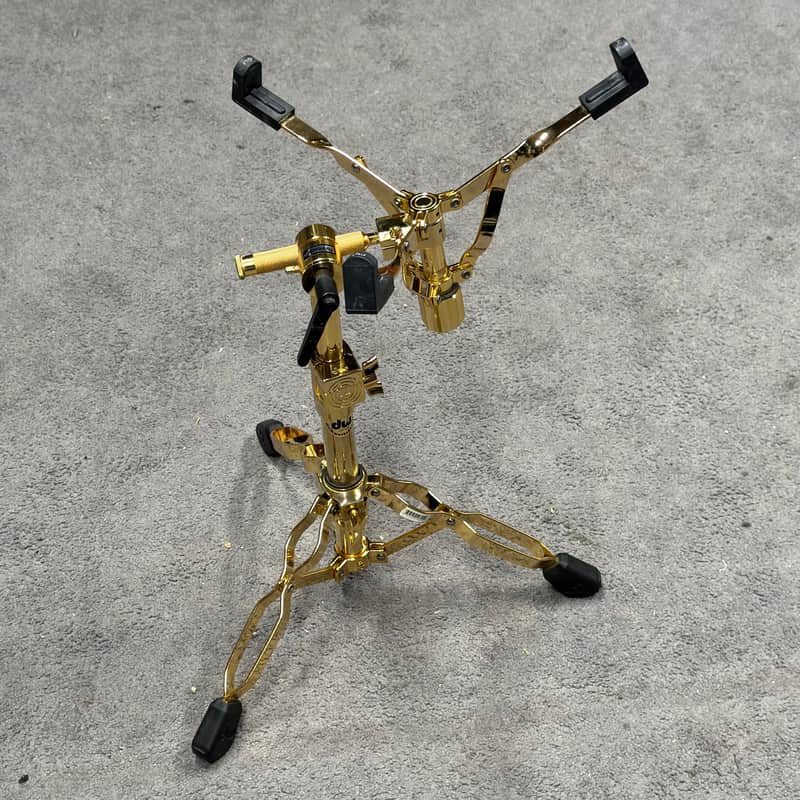 DW 9000 Series Heavy Duty Snare Drum Stand - 24K Gold - FREE