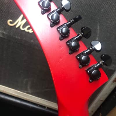 Gibson Designer Series Explorer 1983 - 1985 Refinish image 4