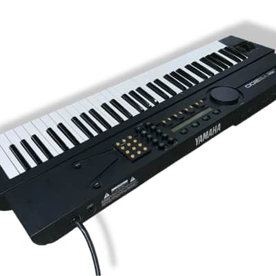 c.1988 YAMAHA EOS YS200 Multi-Timbral Polyphonic Synthesizer 4-OP FM Synth Workstation image 3