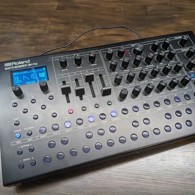 Roland SH-4D Polyphonic Desktop Synthesizer 2023 - Present - Black image 1