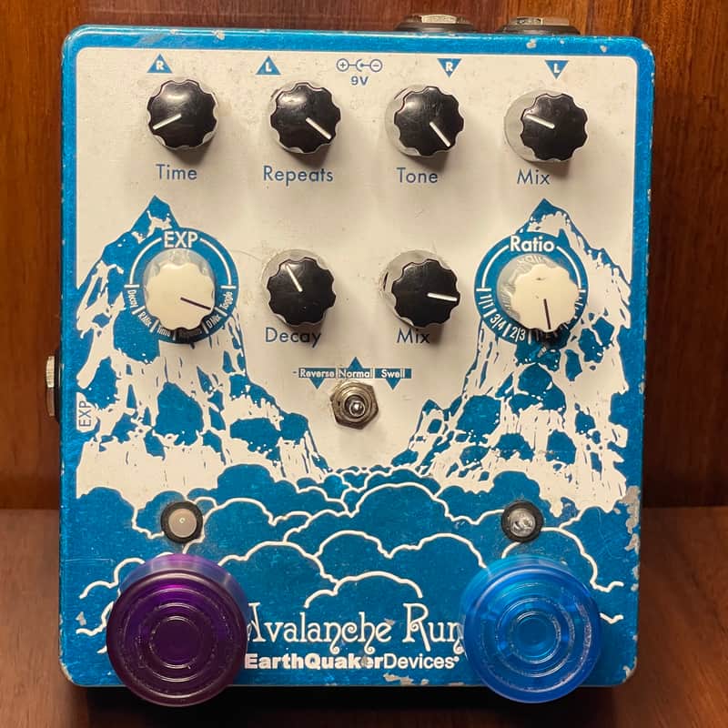 EarthQuaker Devices Avalanche Run Stereo Reverb & Delay with Tap Tempo V2