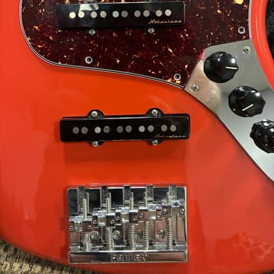 Fender Jazz Bass Player Plus Series 2021 - Fiesta Red image 6