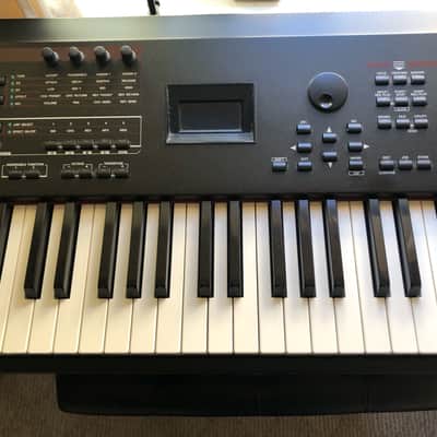 Yamaha S90 XS 88-key Master Keyboard 2009 - Present - Black image 3