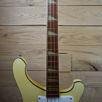 Rickenbacker 4001 1980  - White image 7