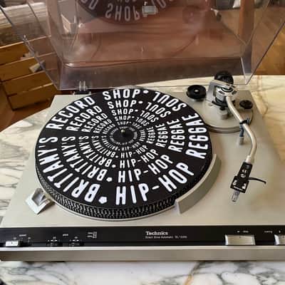 Vintage Technics SL-3200 Turntable image 1